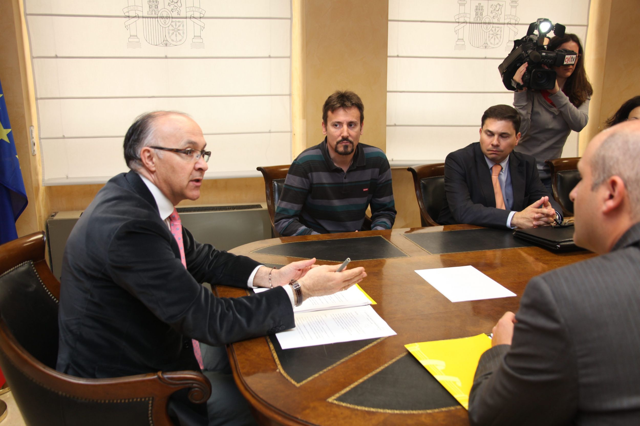 Las oficinas de Extranjería dependientes de la Delegación del Gobierno en Castilla y León hacen balance de su actividad, con ONGs y asociaciones de inmigrantes